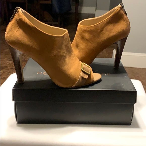 Booties - Picture 3 of 4